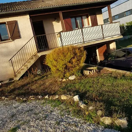 Guest house L Eden De Villette-d'Anthon
